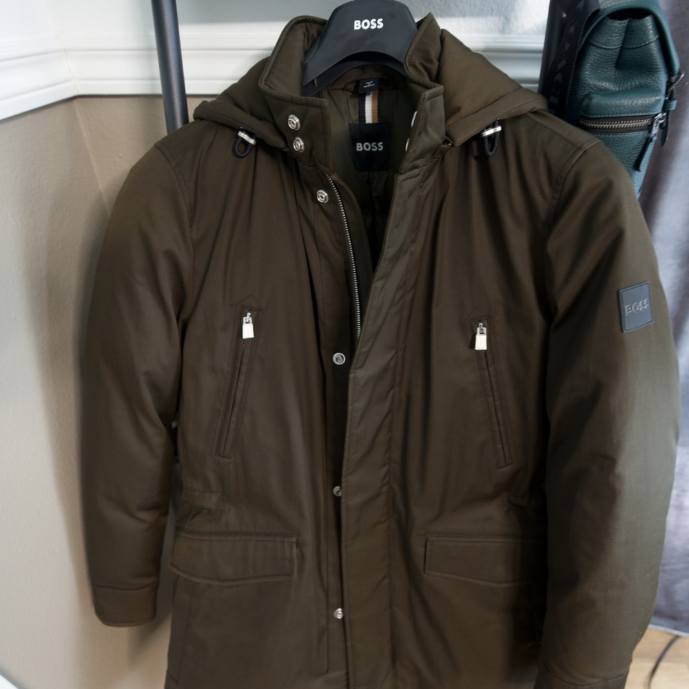 BOSS Premium Down Hooded Parka – Open Green – Size 38R